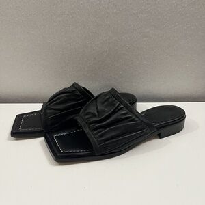 Wandler Mila Puffy Lambskin Flat Sandals Mule Slip-On Black 3200 Women's US 8.5